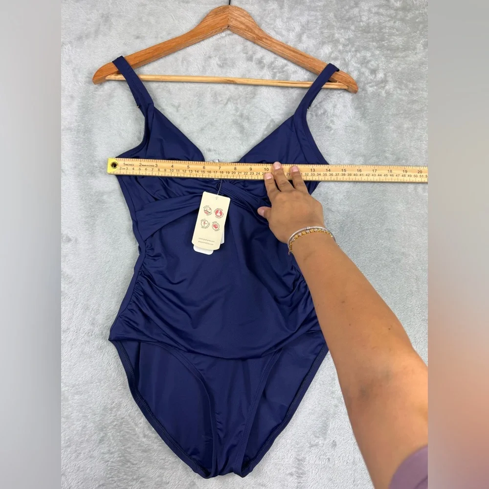 Tommy Bahama pearl UW twist front one piece bathing suit sz 6 new‎ w tags